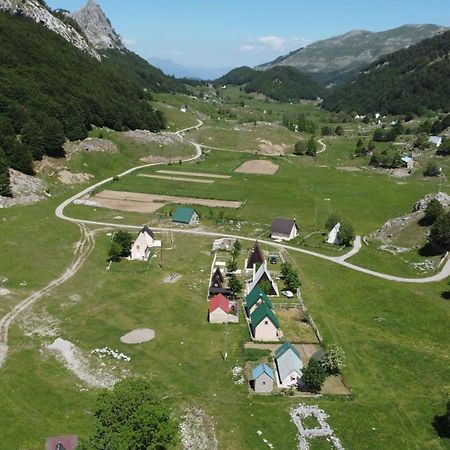 Katun Mokra Accommodation & Horseback Riding بودغوريتْسا المظهر الخارجي الصورة