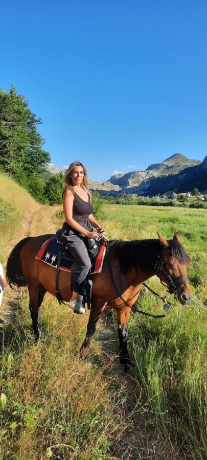 Katun Mokra Accommodation & Horseback Riding بودغوريتْسا المظهر الخارجي الصورة
