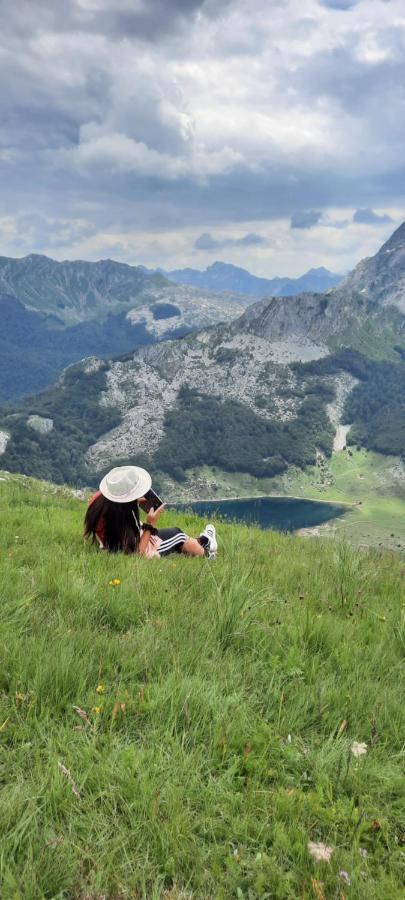 Katun Mokra Accommodation & Horseback Riding بودغوريتْسا المظهر الخارجي الصورة