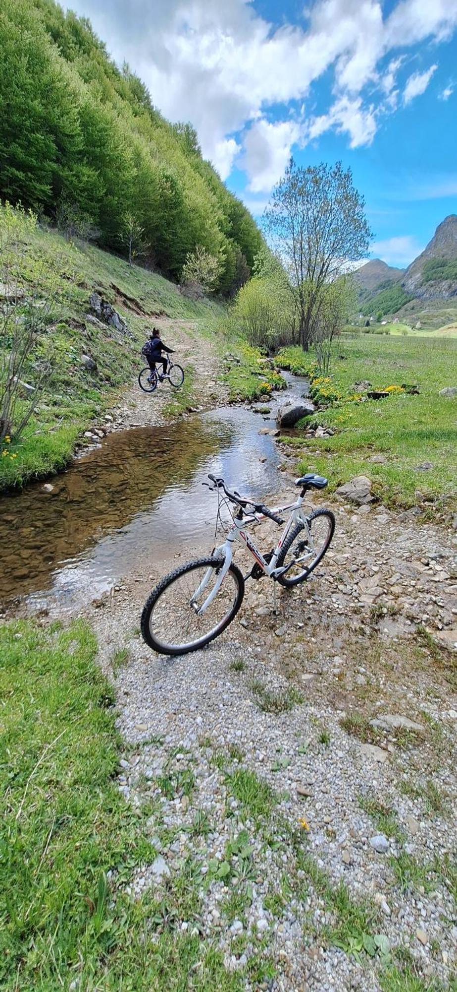 Katun Mokra Accommodation & Horseback Riding بودغوريتْسا المظهر الخارجي الصورة