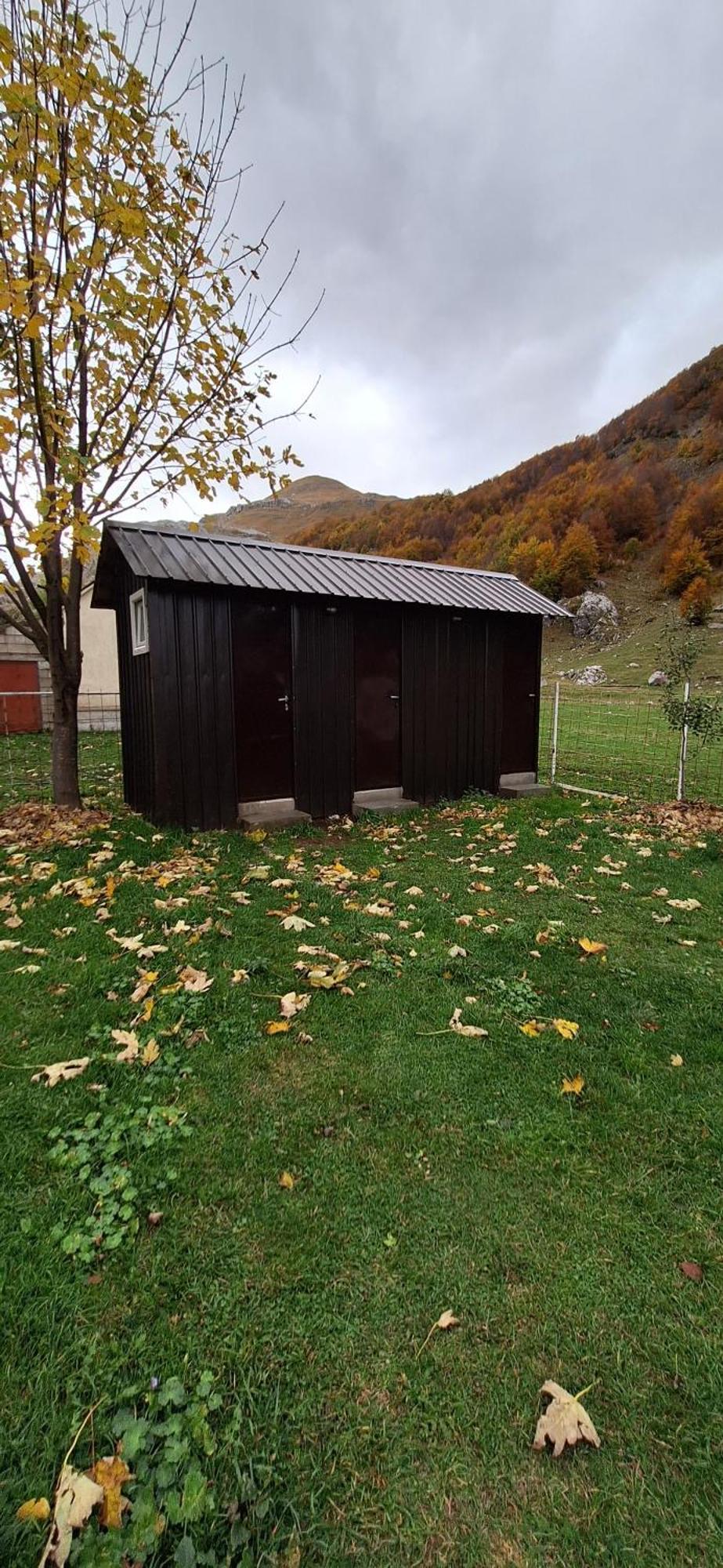 Katun Mokra Accommodation & Horseback Riding بودغوريتْسا المظهر الخارجي الصورة