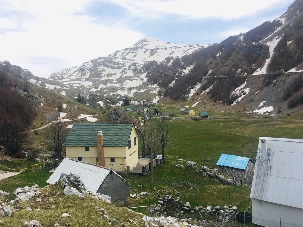 Katun Mokra Accommodation & Horseback Riding بودغوريتْسا المظهر الخارجي الصورة